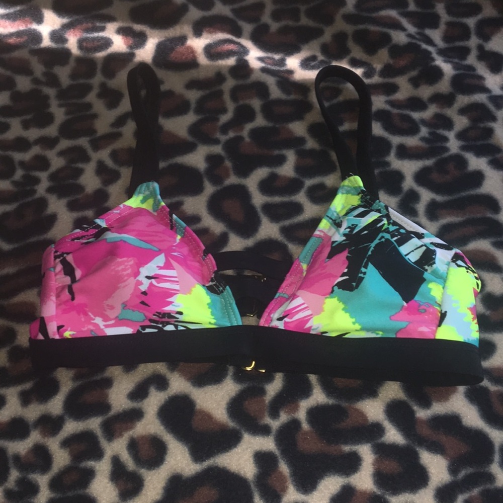 Bathing suit top